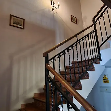 La Casa De Tio Claudio Nyaraló *